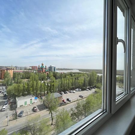 Luxury Apartments 파블로다르 외부 사진