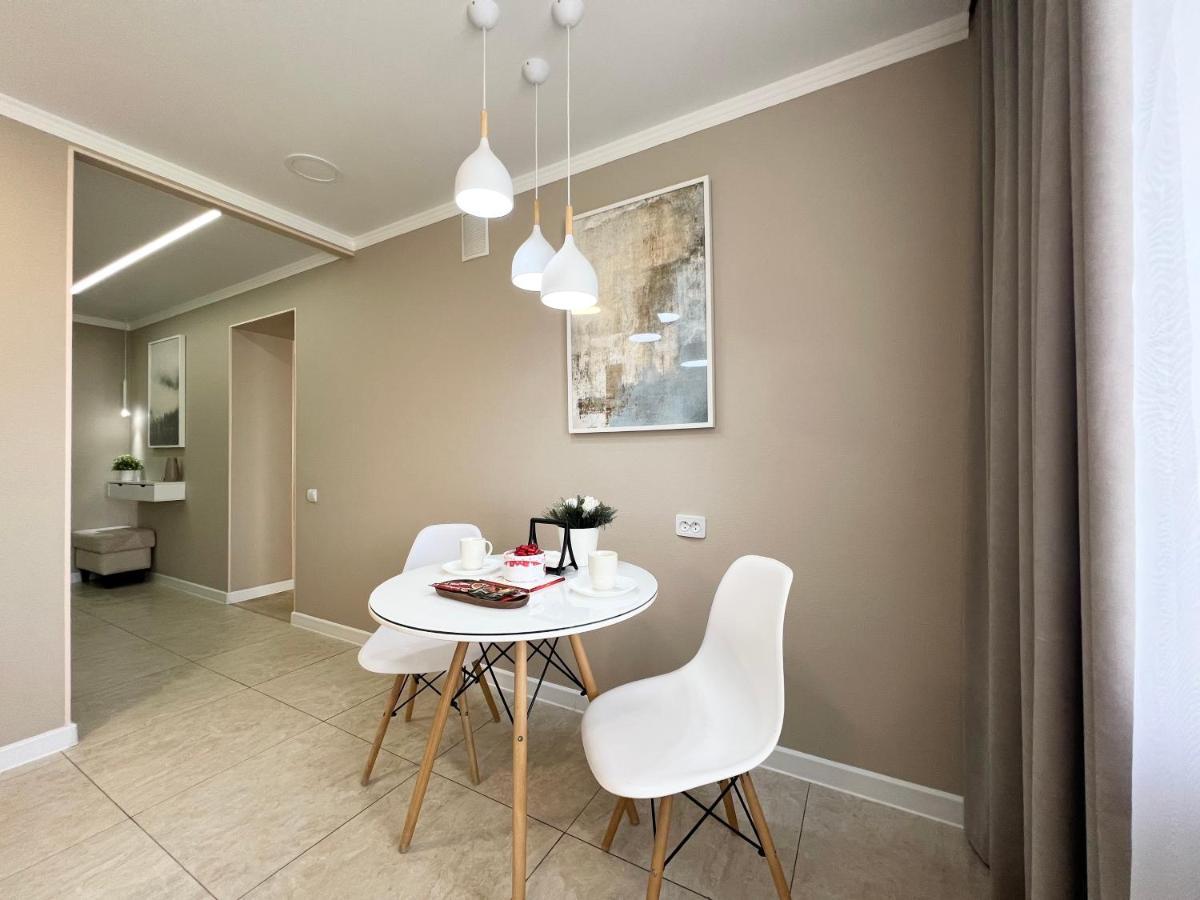 Luxury Apartments 파블로다르 외부 사진