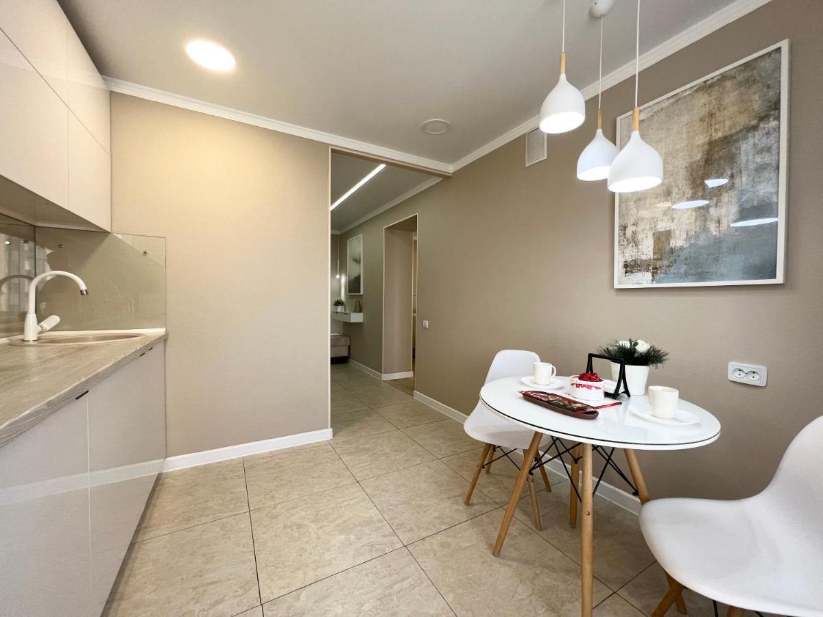 Luxury Apartments 파블로다르 외부 사진