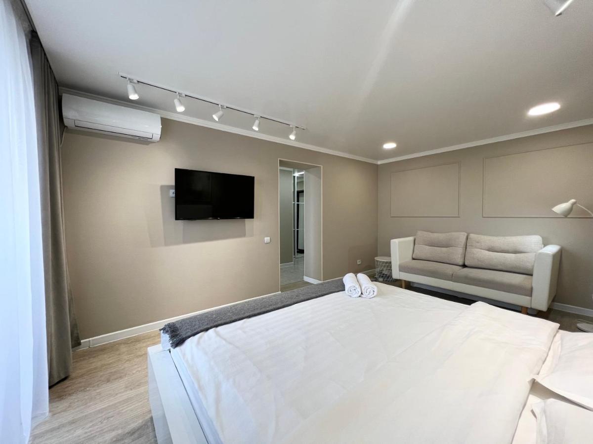 Luxury Apartments 파블로다르 외부 사진